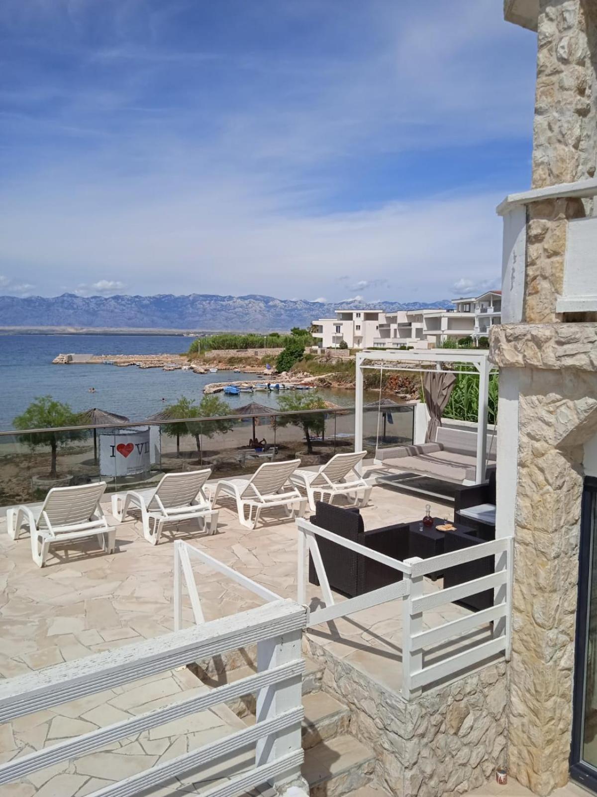 Apartmani Tudek Vir Exterior photo