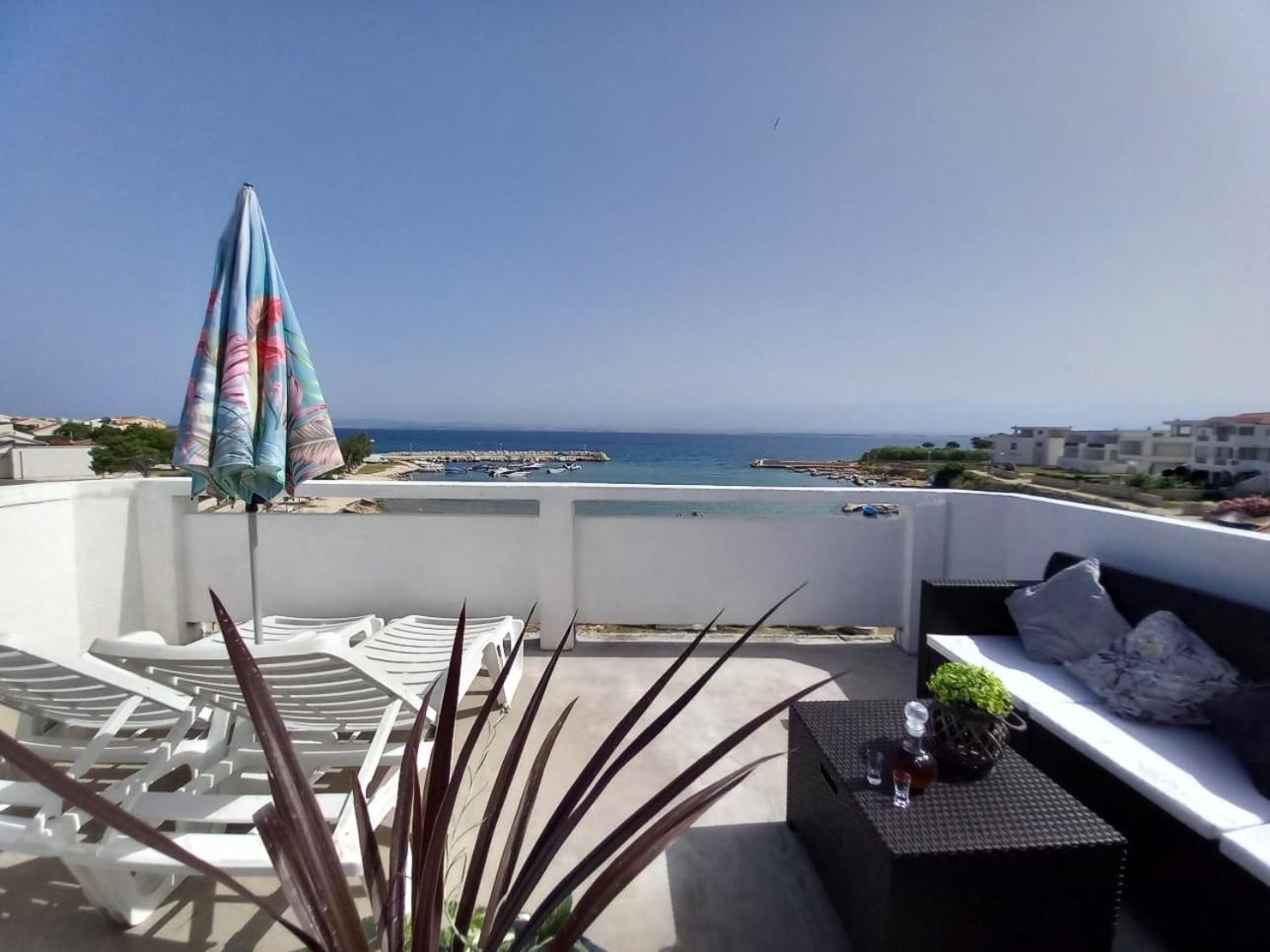 Apartmani Tudek Vir Exterior photo